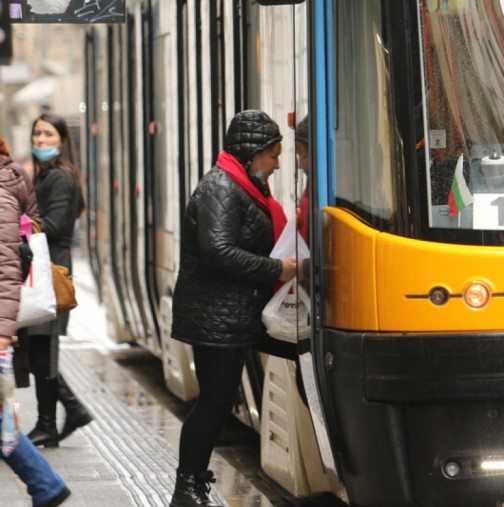 Във връзка с наближаващата Задушница в София пускат допълнителен градски транспорт-Ето линиите