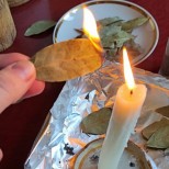 Запалихме дафиновият лист и най- накрая разбрахме защо толкова го хвалят- чак се изумихме