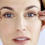 7 начина да разкрасите кожата около очите на всяка възраст за 5-7 минути