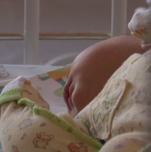 Покъртителна история от Сибир Изоставено бебе оцеля при минус 20