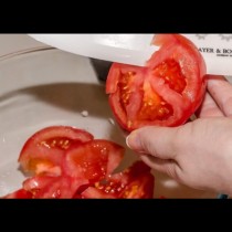 Как да превърнем неузрелите домати, закупени в магазина, в сочни и ароматни?