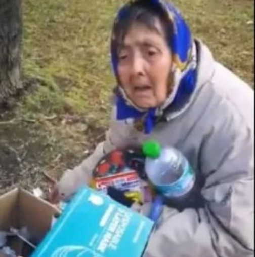 Как се стигна дотук?, пита Бояна Иванова плачеща пенсионерка, която рови из боклука за маски и храна-Видео