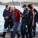 9 българи са в неизвестност след пожара на пламналия ферибот край Корфу!