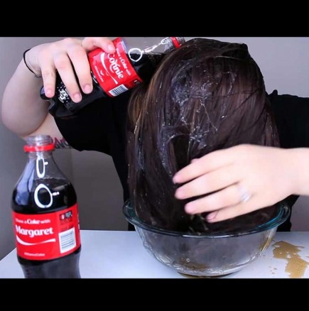 Ето какво се случи с косата ми, когато започнах да я мия с Кока кола: