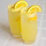 Лимоновият сок сутрин - колкото ползи, толкова и вреди! Ето какво трябва да знаете:
