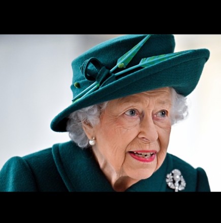 Елизабет II хвърли в паника поданиците си с това решение - никога повече няма да го прави!