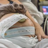 Ужасяваща трагедия с млада родилка в Бургаска болница! Касапи ли са я израждали - нечовешки болки, изхожда се през влагалището