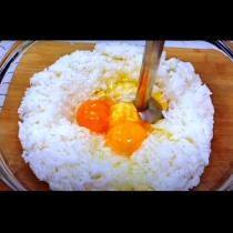 Просто разбийте ориза с яйца - най-вкусната оризова гозба се прави лесно и бързо: