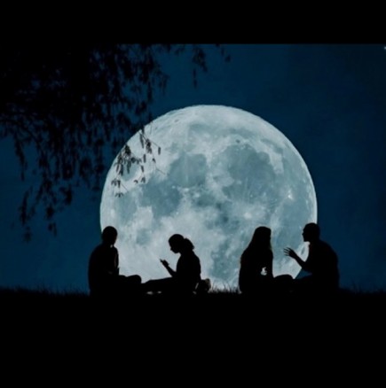 Тази нощ изгрява ЧЕРНАТА Луна, която владее съдбите ни до началото на 2023! Ето какво да (НЕ) правим: