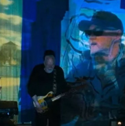 Pink Floyd с първа нова песен от 28 години насам в помощ на Украйна и с украински изпълнител-Видео