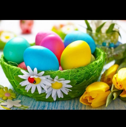 Със синьо яйце желаете здраве, със зелено - плодородие: какво означават цветовете на великденските яйца?