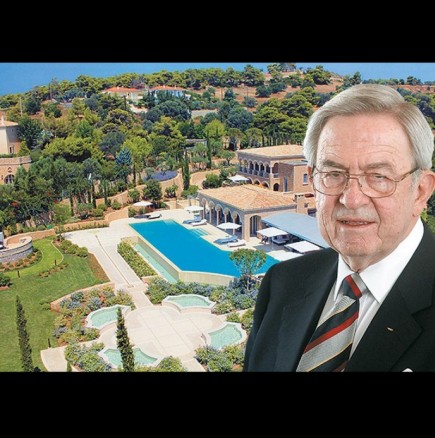 Мистериозен български милионер купи палата на бившия гръцки крал (Снимки)