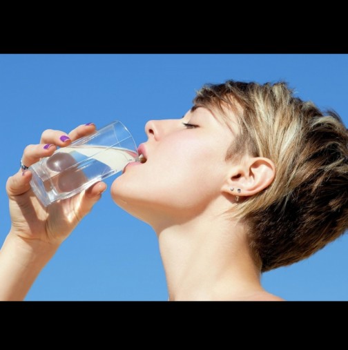 Ето какво ще почувства тялото ви, ако замените всички напитки с вода: