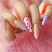 17 незабравими дизайна за бадемовите нокти това лято - истински хит са в салоните! (Снимки):