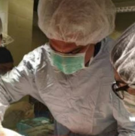 Извадиха 7-килограмов тумор от яйчника на жена от Пловдив-Снимки