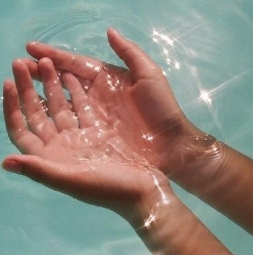 За да тествате сърцето си, накиснете дланите си в студена вода за 30 секунди