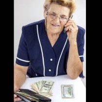 Баба ми каза тези 8 златни съвета за привличане на пари - портмонето ще прелива: