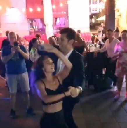 Пикантни разкрития за горещата танцьорката, танцувала с Кирил Петков-Видео