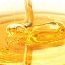Мийте лицето си без химикали: само с мед и лимон 