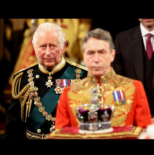 Крал Чарлз ще почака за короната - ето чак кога ще го коронясат официално: