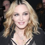 Новите снимки на Мадона без грим и сутиен направо потресоха всички