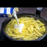 „Мамо, направи от онези картофки“: Тайната за божествено хрупкави пържени картофи е в прясното мляко!