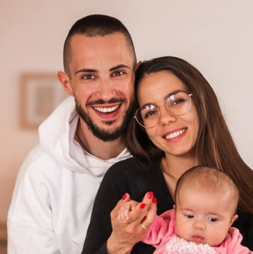 Чаровната дъщеричка на Наум Шопов и Теа Минкова навърши 3 годинки - вижте сладката рожденичка и приказното й парти! (СНИМКИ)