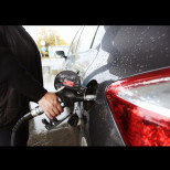 Добри новини за шофьорите: Връщат отстъпката за горивата - до 50 ст. на литър, но ето за кого не важи