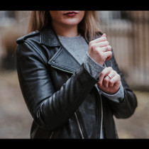 Ръководство по стил – 4 съвета как да носите дамско кожено яке