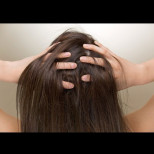 Не е все едно дали миете косата сутрин или вечер - има голяма и ВАЖНА разлика: