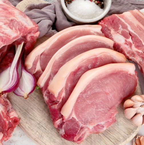 Пълен отврат! Купуваме и ядем изпрано и боядисано свинско месо! Ето как да го изчистите от химикалите: