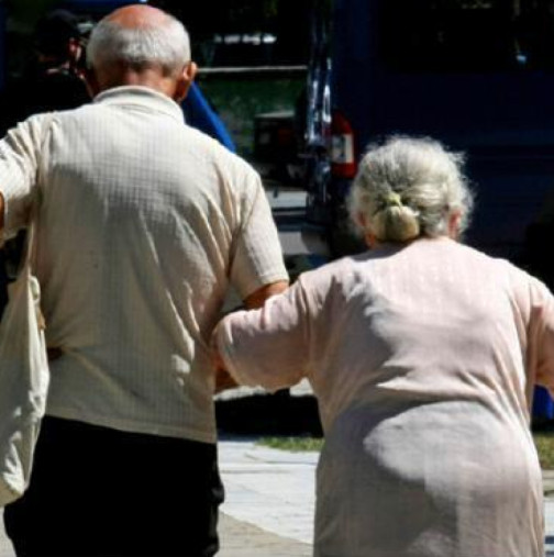 Бум на нови пенсионери-Ще свършат ли парите