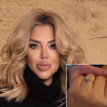 Ваня Червенкова се похвали с пръстен: 