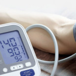  Кардиолог алармира: Хората са заблудени, че кръвно 140 на 90 е добре, но не е така-Ето на какво е признак това!