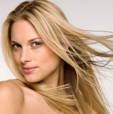 Съвети за брюнетки, които искат да станат блондинки