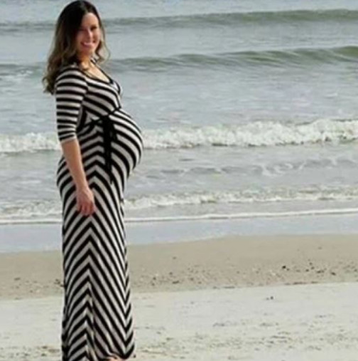 Това ли е най-добрата снимка на бременна жена-Ако се вгледате, ще видите нещо удивително!