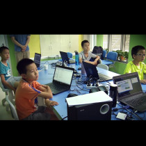 Китай реши! Децата да стоят в интернет до 8 минути дневно