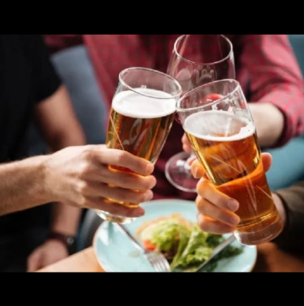 Д-р Умнов: Любителите на бира развиват алкохолизъм по-бързо от тези на твърд алкохол (+ симптоми на бирен алкохолизъм)