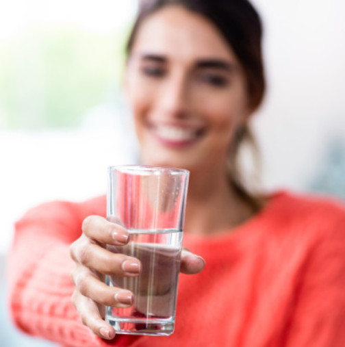 Кардиолозите казват, че пием вода в неподходящо време. Точно тогава имате нужда от него!