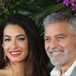 Съпругата на Джордж Клуни събра погледите с красива зелена рокля-Снимки