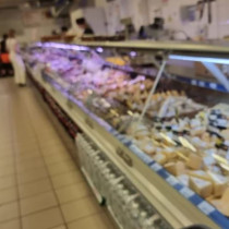 Нашенец влезе в голяма верига хранителни магазини в Украйна и остана със зяпнала уста!-Видео