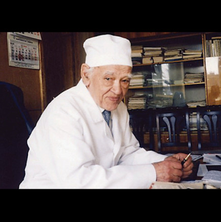 В Русия го боготворят: Д-р Углов спазва тази диета 10 дни и живее до 103 години!