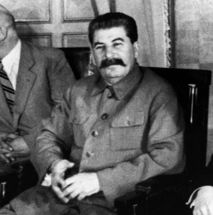 Българин излекува Сталин от псориазис и той го убива