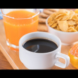 5 ОТРОВНИ закуски, които всички мислим за полезни и ги ядем всеки ден! Те убиват тялото ни - избягвайте ги!
