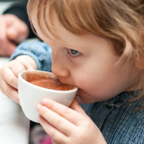 На каква възраст е удачно децата да започнат да пият кафе