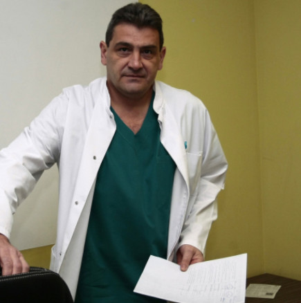 Проф. Шивачев остава шеф на детската хирургия в “Пирогов”, въпреки, че се е провалил на изпита