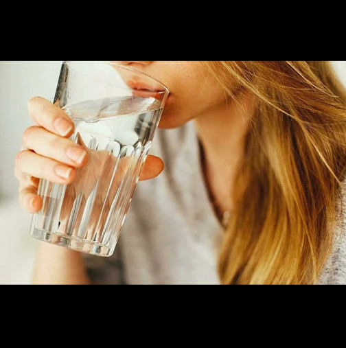 Още ли им вярвате? 5 мита за пиенето на вода, развенчани веднъж завинаги от руски диетолог: