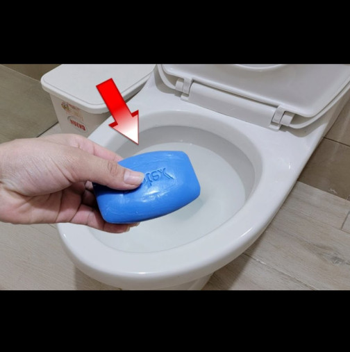 Трябват ви обикновен сапун, торбичка и конец - САМО го сложете в тоалетната и веднага ще усетите ефекта!