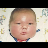 Когато се роди през 1983 г, тежеше 7,3 килограма! Ето как изглежда днес едно от най-големите бебета, раждани някога (СНИМКИ)