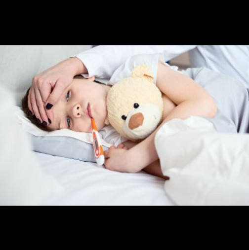 Педиатърът д-р Янакиев предупреди: Усложненията от грипа при децата настъпват на третия ден! Тези симптоми са червена лампичка: